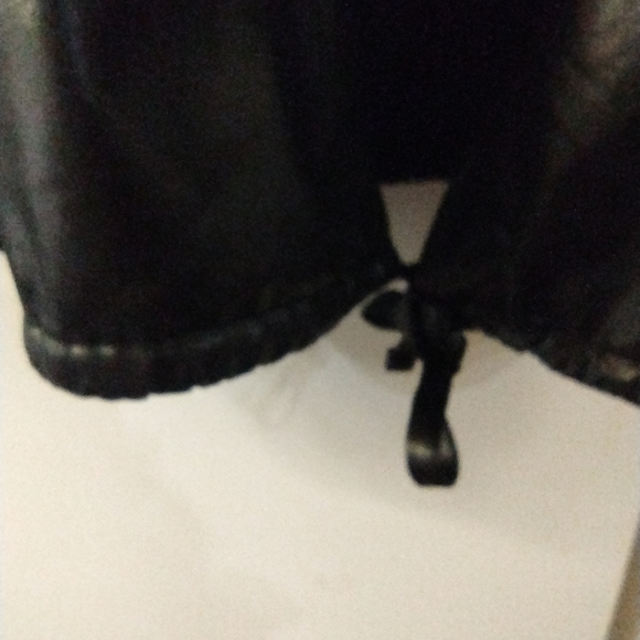 Nwot Victoria sport top - Picture 3 of 5